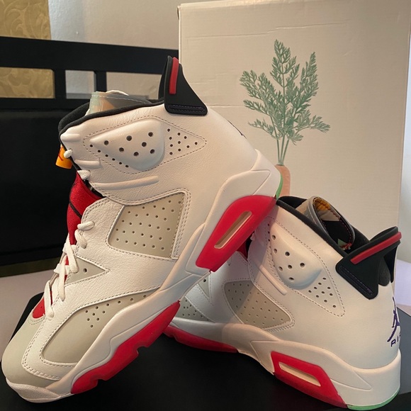 Air Jordan 6 Hare